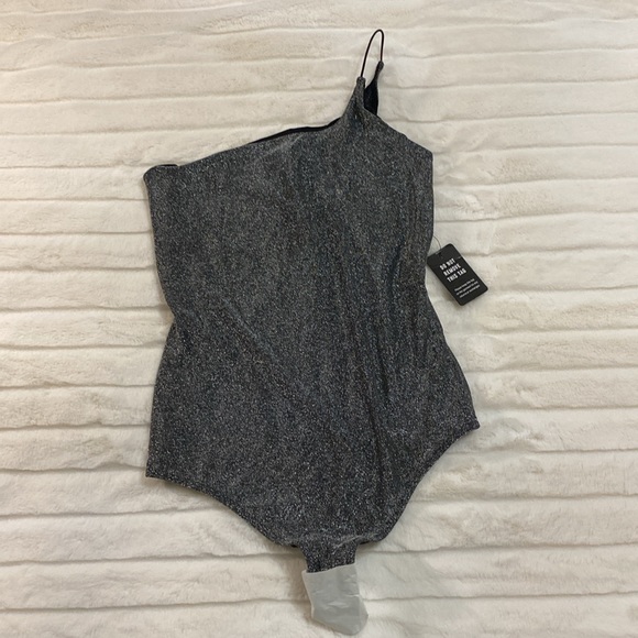 Express glitter bodysuit - Picture 3 of 5